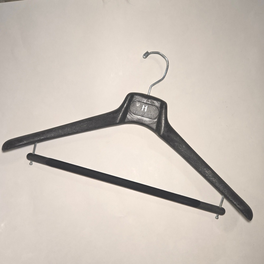 Luxury Suit Hanger Hadleighs Men's Black Velvet Trouser Bar Wide Shoulder Logo
